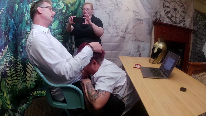 The Izars: 教師の汚いふしだらな女は成績を上げる必要がある