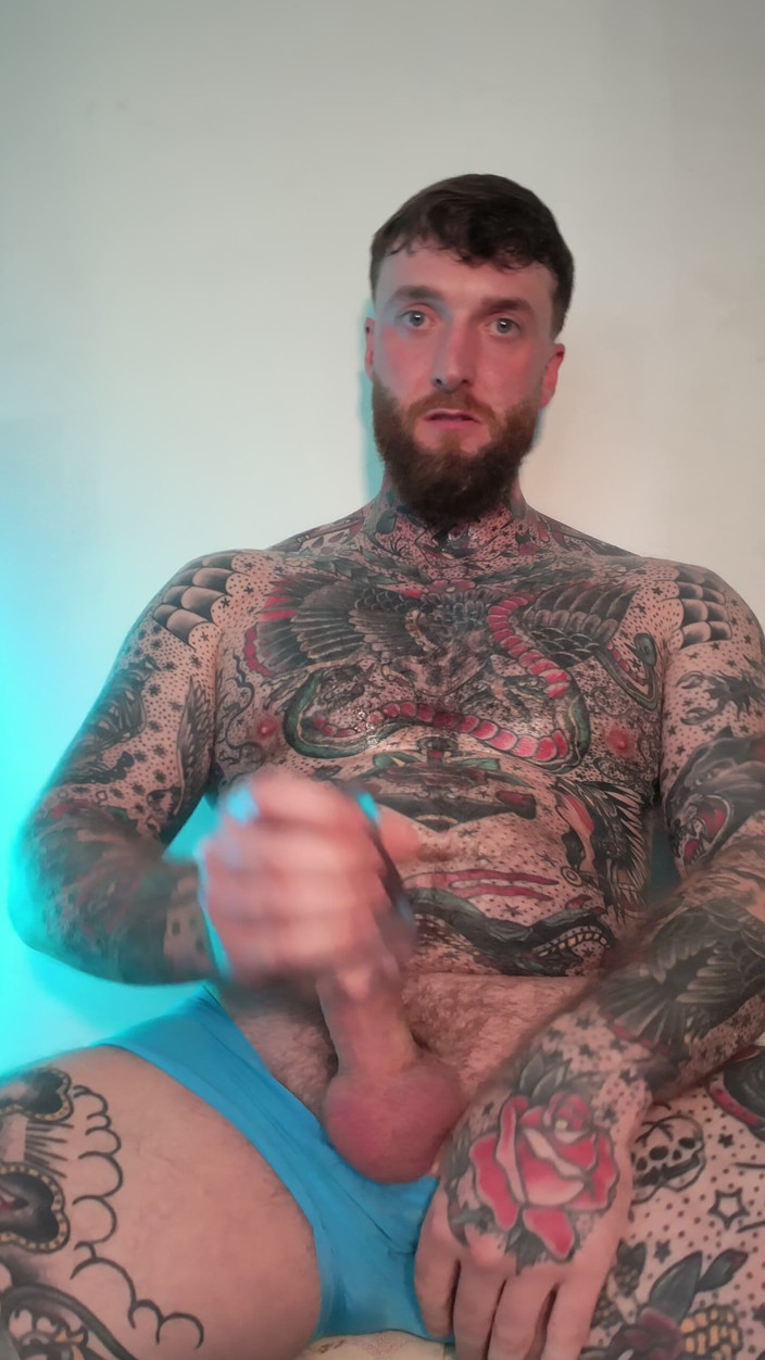 Tattooed Dom: Tattooed Dom Worship Cumshot POV
