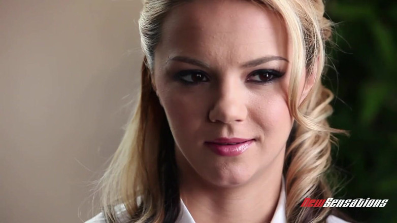 Ashlynn Brooke: Ashlynn and Yurizan - Ashlynn Brooke's Lesbian Fantasies 01