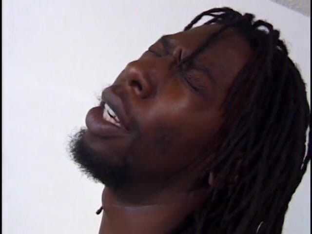 Anal seduction: Cute black girl gets her pussy licked before hunk pounds...