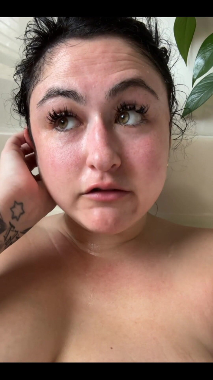 Josie Jaxxon: Kemas kini Isnin Dari Mandi