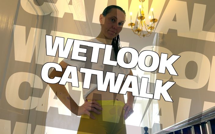 Wamgirlx: Wetlook catwalk - maar welke natte kleren werken?