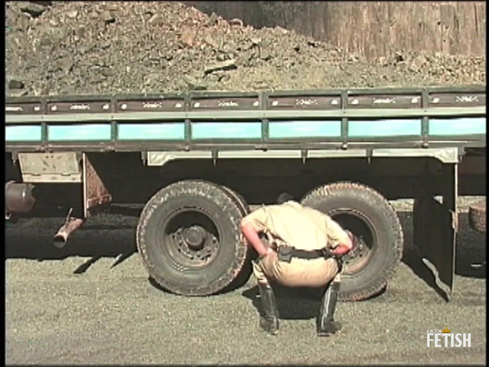 Gay Diaries: Muscular police gay gets his asshole fisted and fucked by...