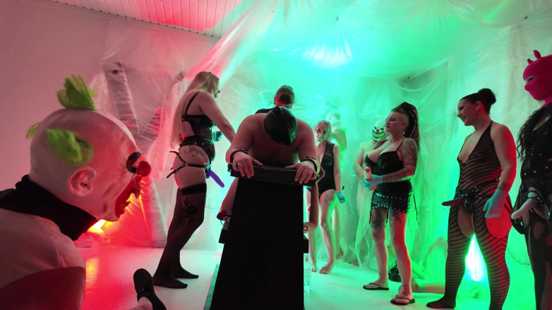 Domina Dark: The Husband Is Used in the Ass by His Wifes...