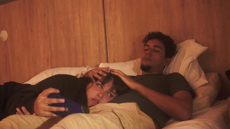 FANTASIAHARDCORESEX: Jdu do postele sama, abych se dívala na film, a...