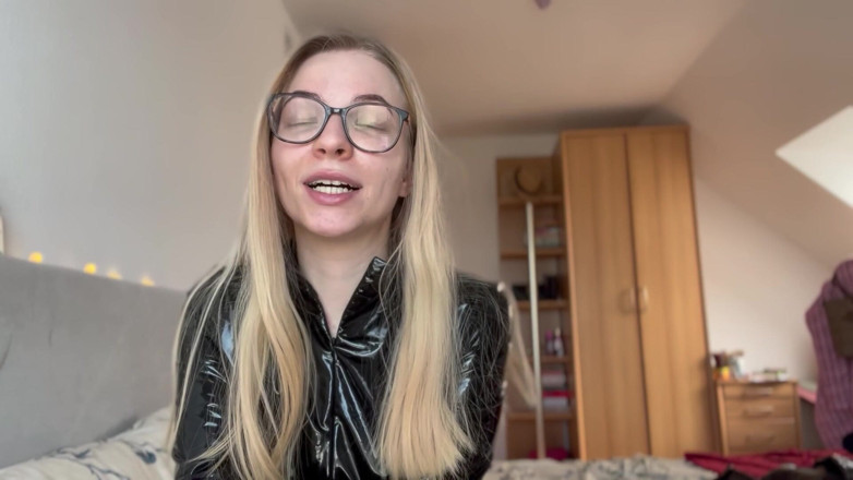 Goddess_Bella_Rae: Why Every Man Should Wear a Chastity Device