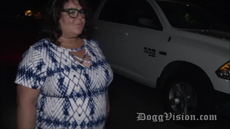 DoggVision: 56y ภรรยานอกใจเย็ดคู่สามี 3 รอบครีมพายในรถกระบะ