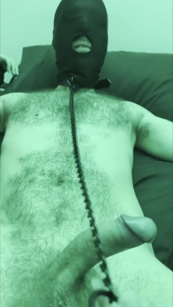 HoneyXScream: Blindfolded Boy Gets Submissive at His Mistress's Feet