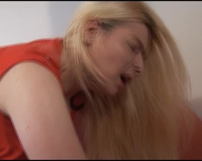 German Amateur Videos: ドイツからの大きな戦利品の素人いい女が犯された