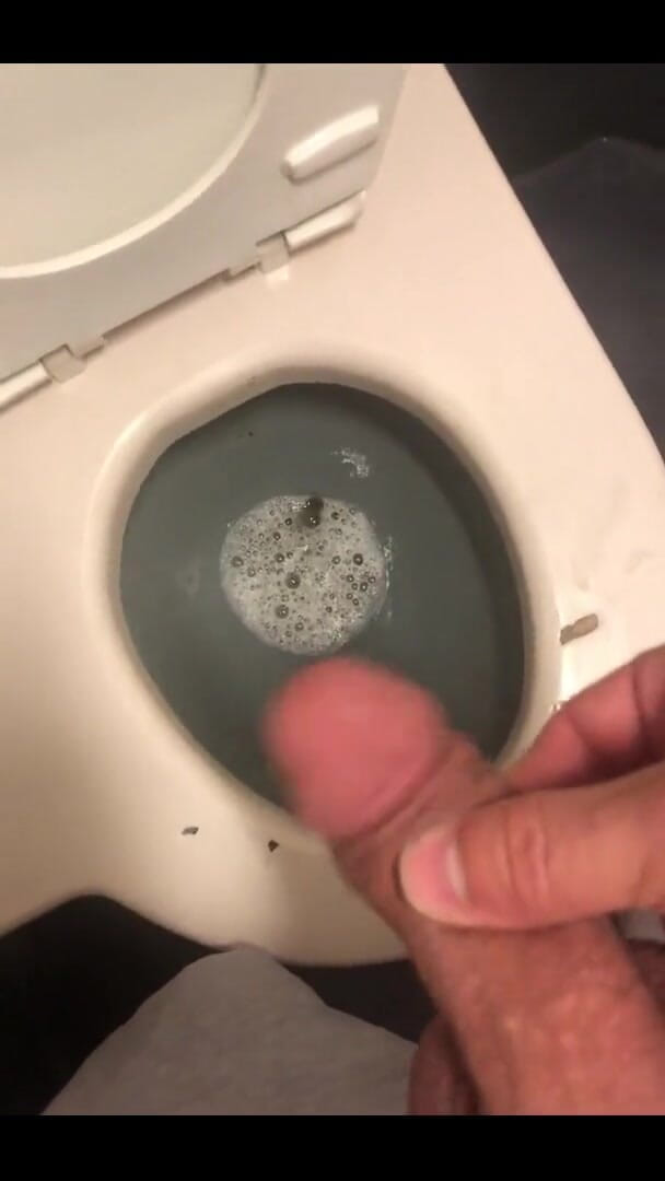 Reese Rideout: A Piss Video
