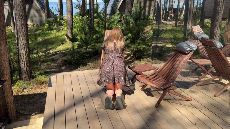 Skinny_lady69: 在森林里做爱伸展