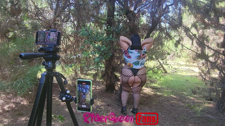 Only Riderqueen BBW Step Mom Latina Alone: Riderqueen yalnız, açık havada, hayranlar için videolar