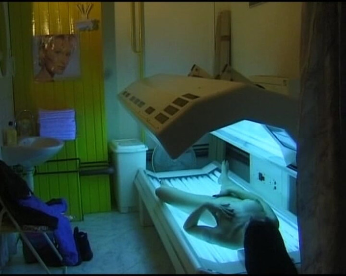 Deutsche Damen: Şezlongda bronzlaşmayı seven Alman hatunla solo seans