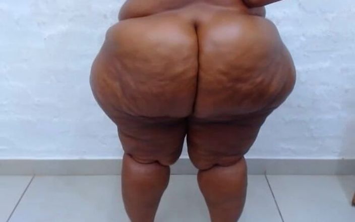 Big black clapping booties: Jack off to My Massive BBW Ass Wiggling Close up...