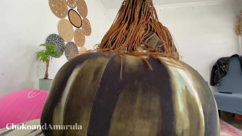 ChokoAndAmarula: Splendide donne ebano MILF mostra il suo enorme culone