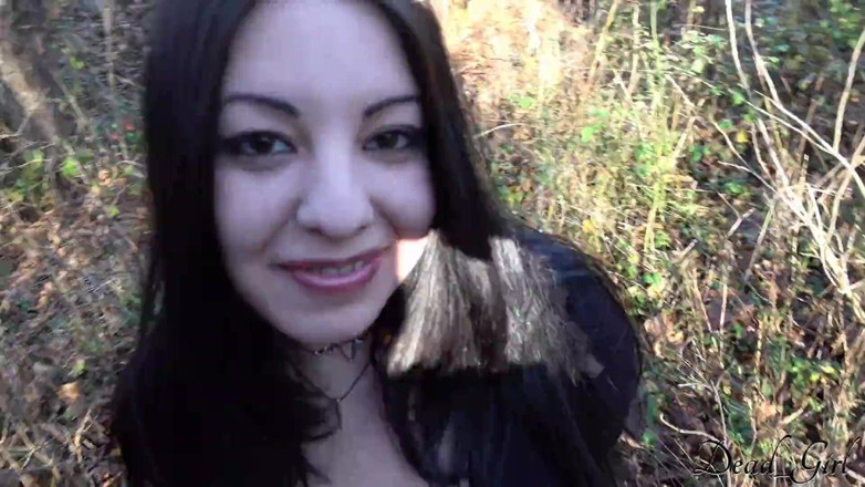 Dead Girl: Girl cum in her mouth in a wood