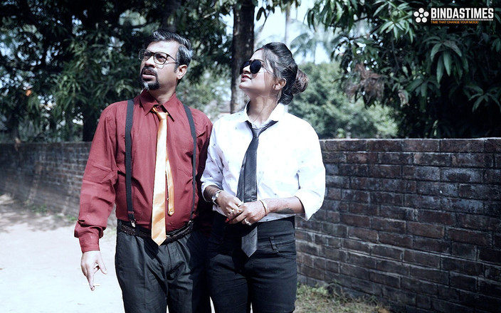 Cine Flix Media: Dealer Rumah Seksi Sudipa cuba menarik perhatian pembina hartanya dengan...