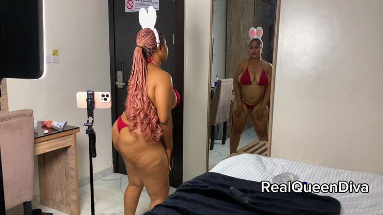 Real Queen Diva: Hot Solo Scenes with Real Queen Diva