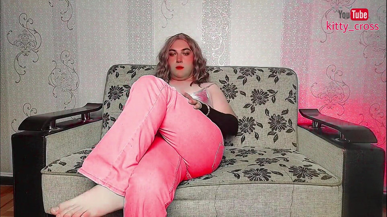 Kitty_Cross: Stříkání sexy nohy Ladyboy Sexy Shemale Roztomilý crossdresser s břišní...
