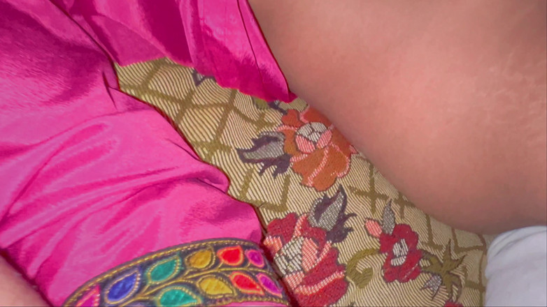 TomatoBig: Desi Bhabhi Fucking Hindi Urdu Video