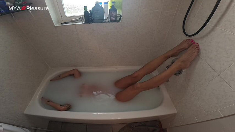 MYA Pleasure: Respirazioni da bagno di latte