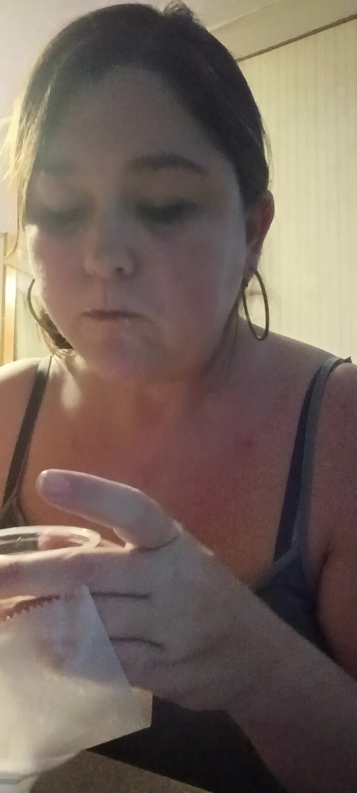 GoddessKristy00: ピザを食べる女神