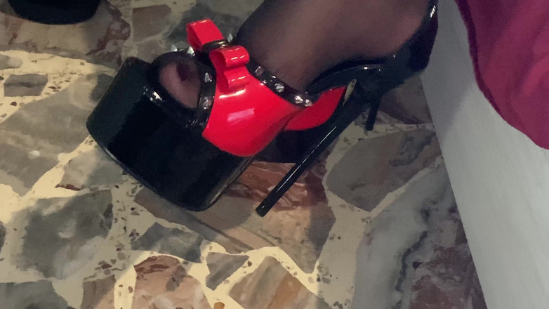 CoppiaCollant: Pov tacchi alti fetish