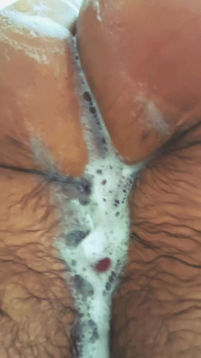 Camilo Brown: Eu fiquei super tesuda no chuveiro e queria compartilhar com...