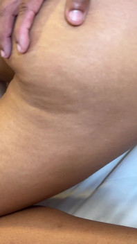 Casada Safada Pede Para Dar O Cú Em Menage a Trois Na Cama Do Marido Corno