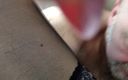 Aimee Paradise: Vlastnosti drsného sexu 45+ sladká zralá děvka v punčochách a botách...