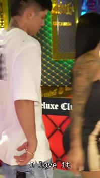 La colombiana culona fa sesso in una discoteca pubblica - Deluxe Club - Danner Mendez e Mariana Martix