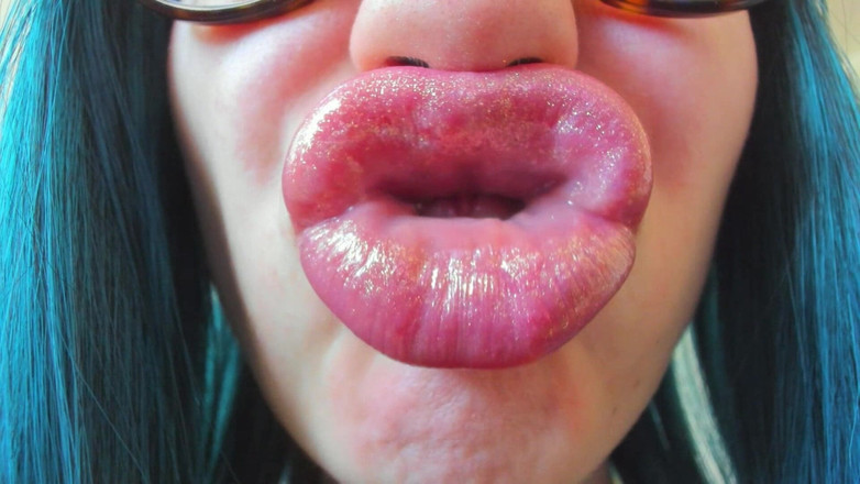 Rarible Diamond: Glanzende lippen van dichtbij bespringen