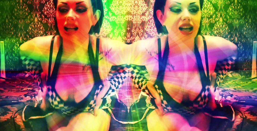 Goddess Misha Goldy: Líbí se mi, co vidím, moje perverzní malá láska, vypadáš...