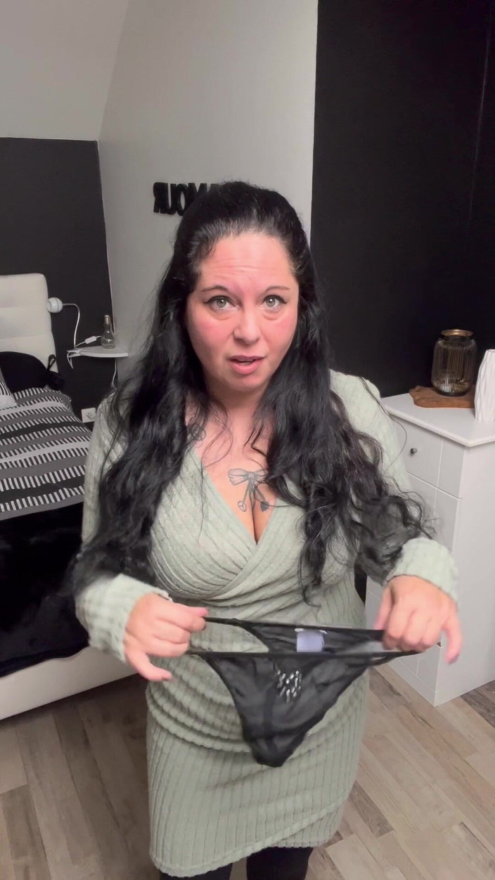 Maitresse Clara: JOI &amp; CEI, ten ošuntělý chlap, co si dělá srandu