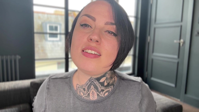 Miss Valentina: Obsesionada con chupar polla