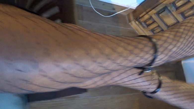 corynanylon: Nohavice s patami