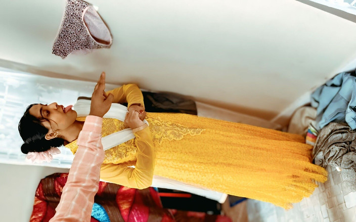 Bobbypranav: インドの村の女の子がバイラルビデオでセックスする