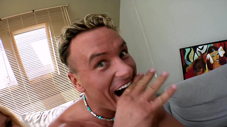 MMV Films: Sexy blondýnky a brunetky v divoké orgii s análem, kouřením...