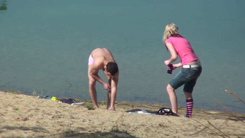Out Sexxx: Amateur couple fucks on the beach sure about not be...