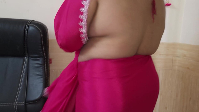 Hot Pavitra: Huge Ass