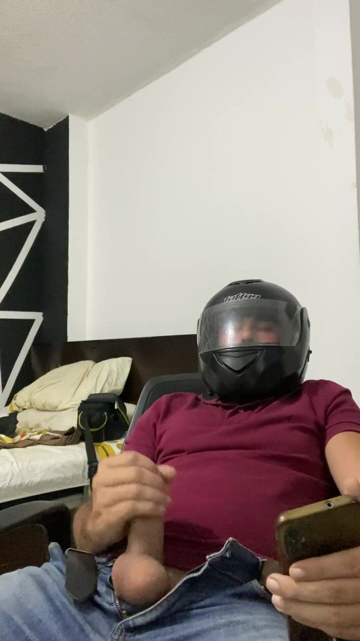 Latin mature king: Messenger onanerar till mina foton del 1