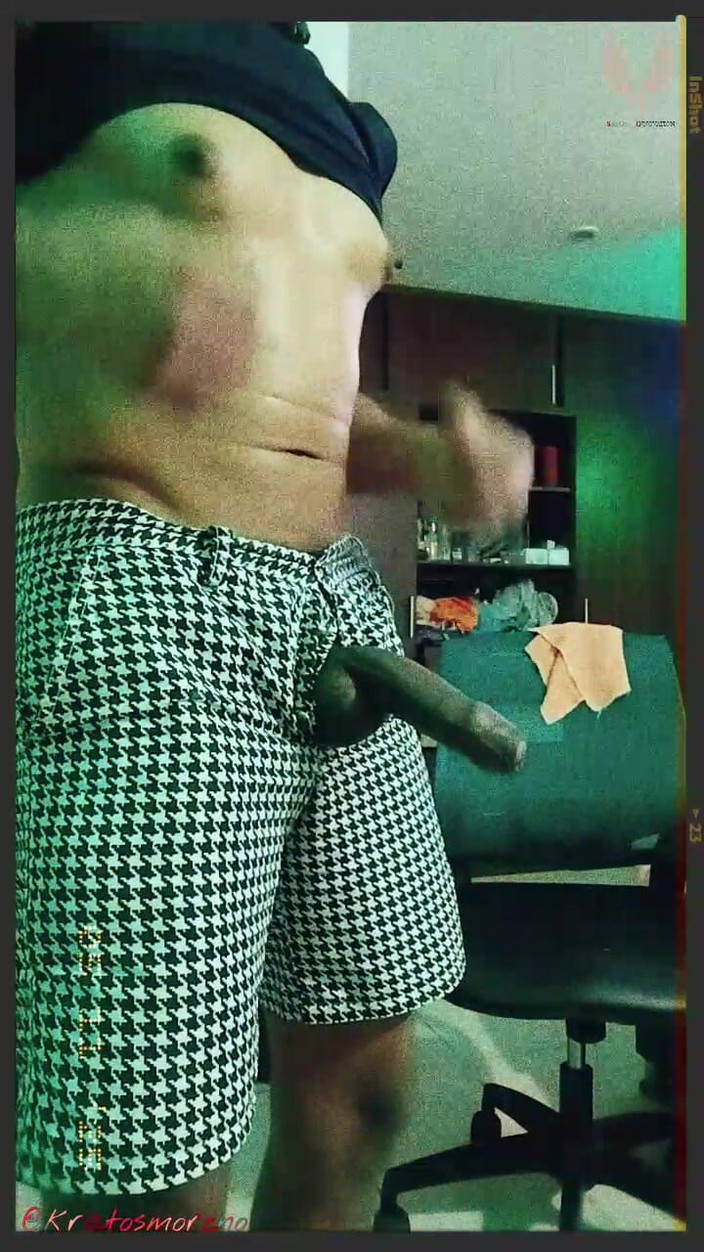 Kratosmoreno: Khratos की खुद की खुशी