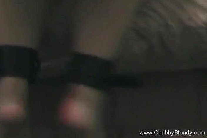Chubby Blondy: Hot wife amateur getting bound