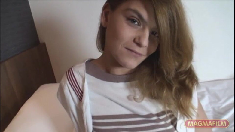 Magmafilm: Si rambut coklat berambut panjang dengan badan langsing dan pantat...