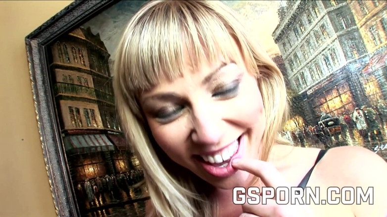 GS studio: BBC knullar röven av sexig blond milf i het underkläder