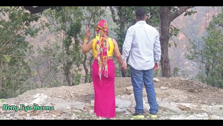 Desi Club House: Дезі xxx я трахав зведену сестру своїх друзів, коли вона писяє на відкритому повітрі