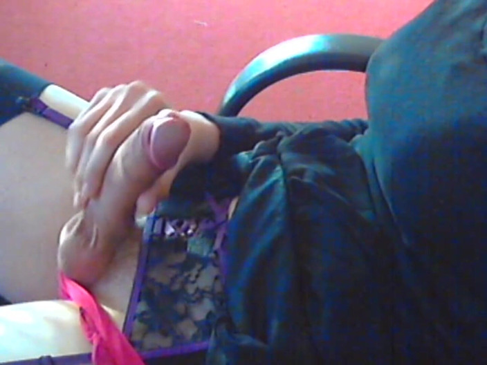 Chloe Sissy: Sexig transvestit denna wank
