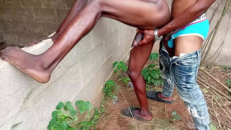 Sexylary: Avsugning med min Kenya -vän i busken