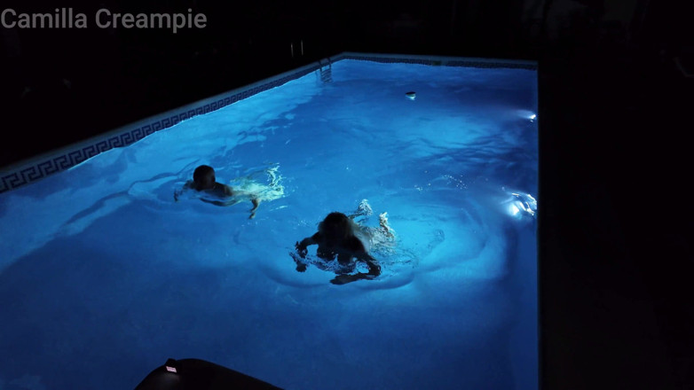 Camilla Creampie: Night Time Fucking and Creampie in the Pool