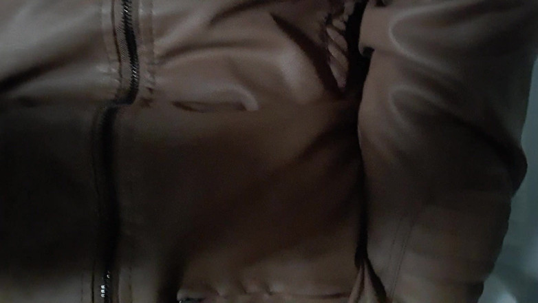 Rusty Sunnybrook: レザージャケットのファグエッジング